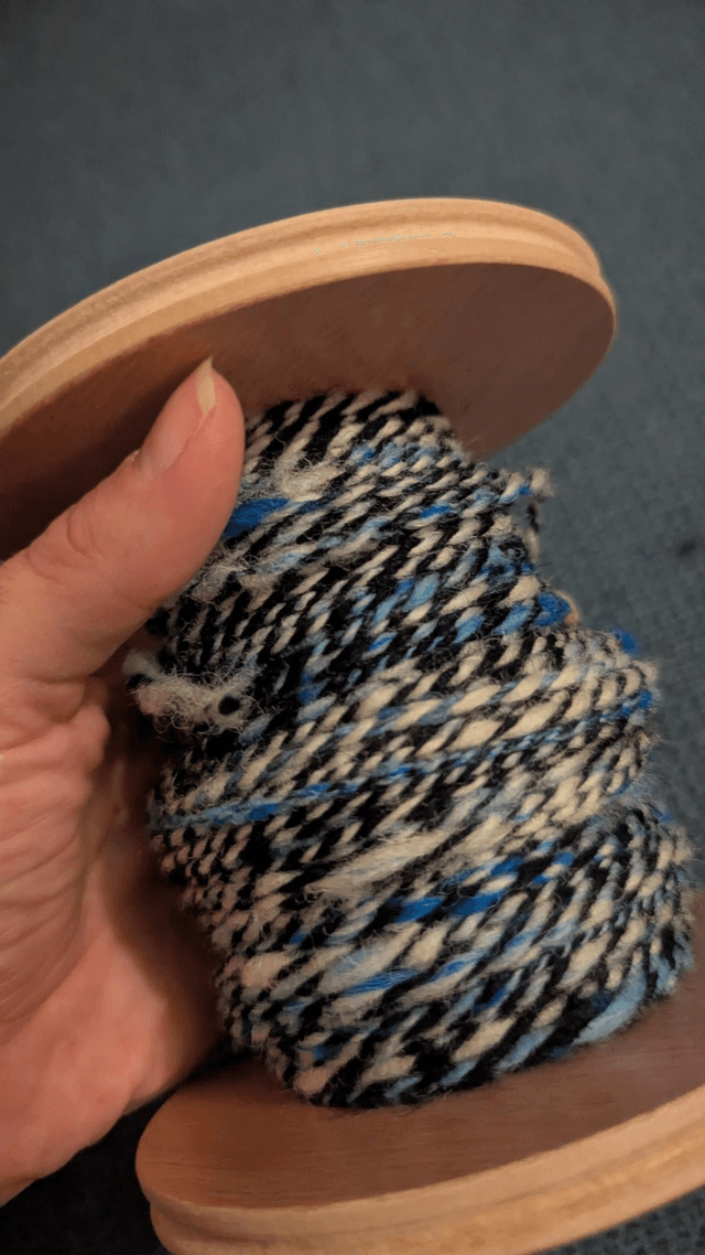 Mitaines en laine française bleu filée à la main