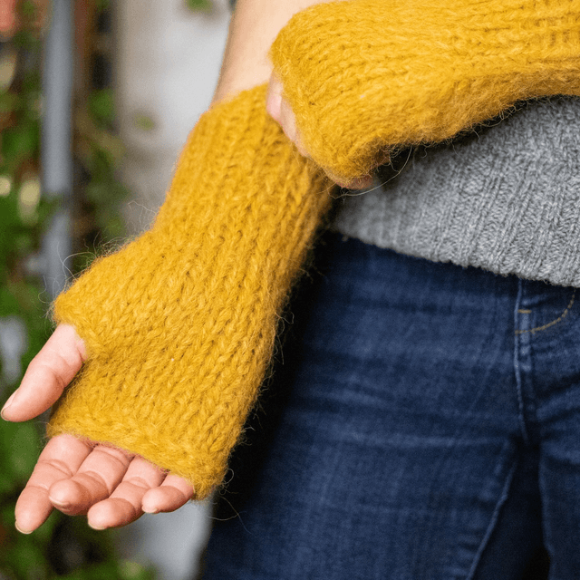 Coffret jaune- Bonnet, mitaines et tour de cou en laine alpaga merinos et soie, fabriqué en france à la main  