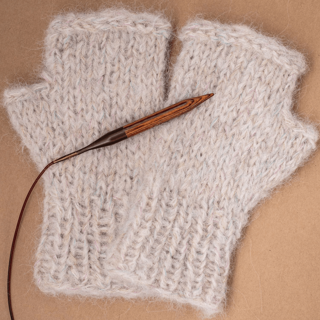 Mitaines en laine d'alpaga et mérinos tricotées à la main beige clair