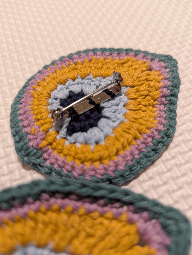 Broche plume de Paon 