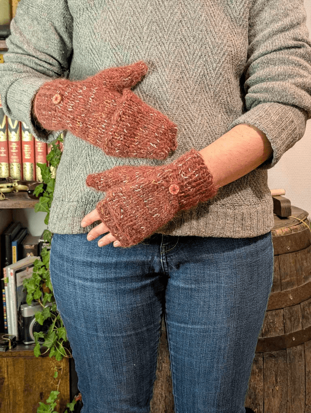 Moufl&#039;taine bordeaux et confettis - effet tweed 